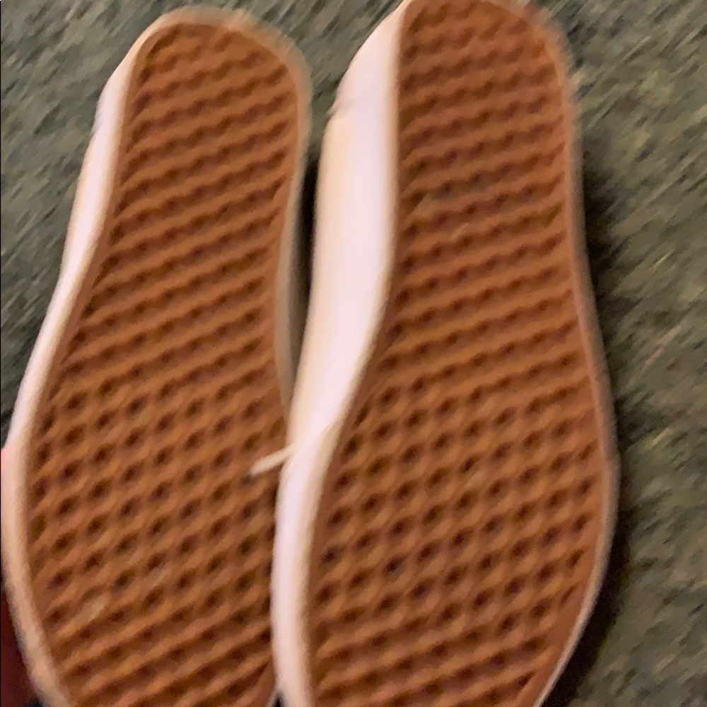 Vans - Picture 2 of 2